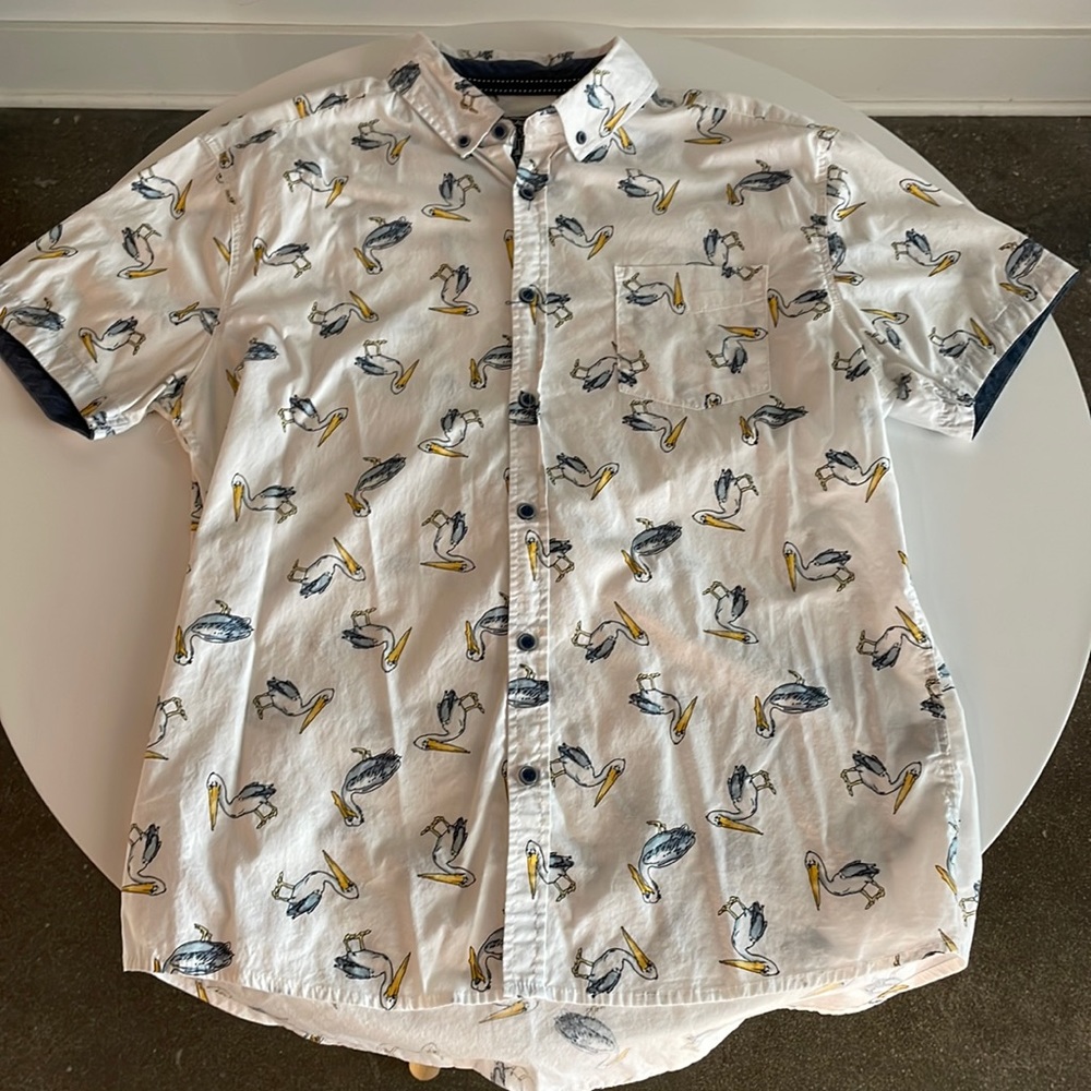 Medium White Pelican Party Shirt